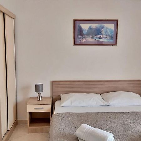 Apartments Nemira Omiš Dış mekan fotoğraf