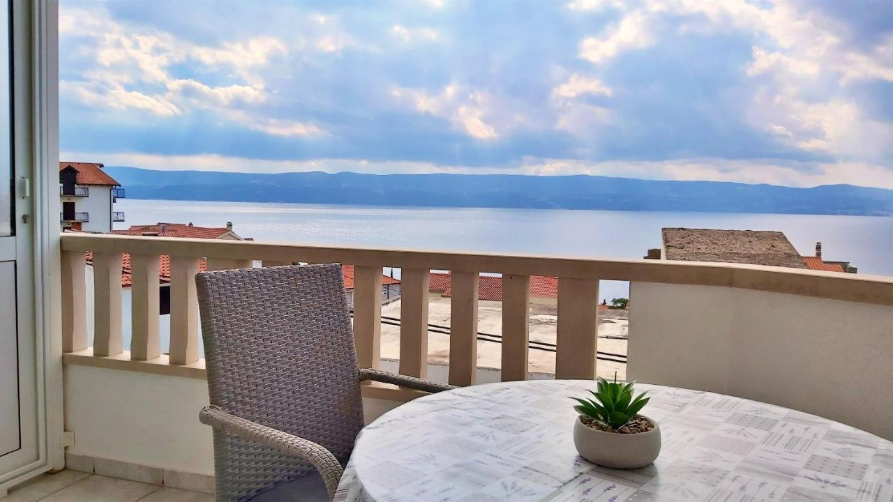 Apartments Nemira Omiš Dış mekan fotoğraf