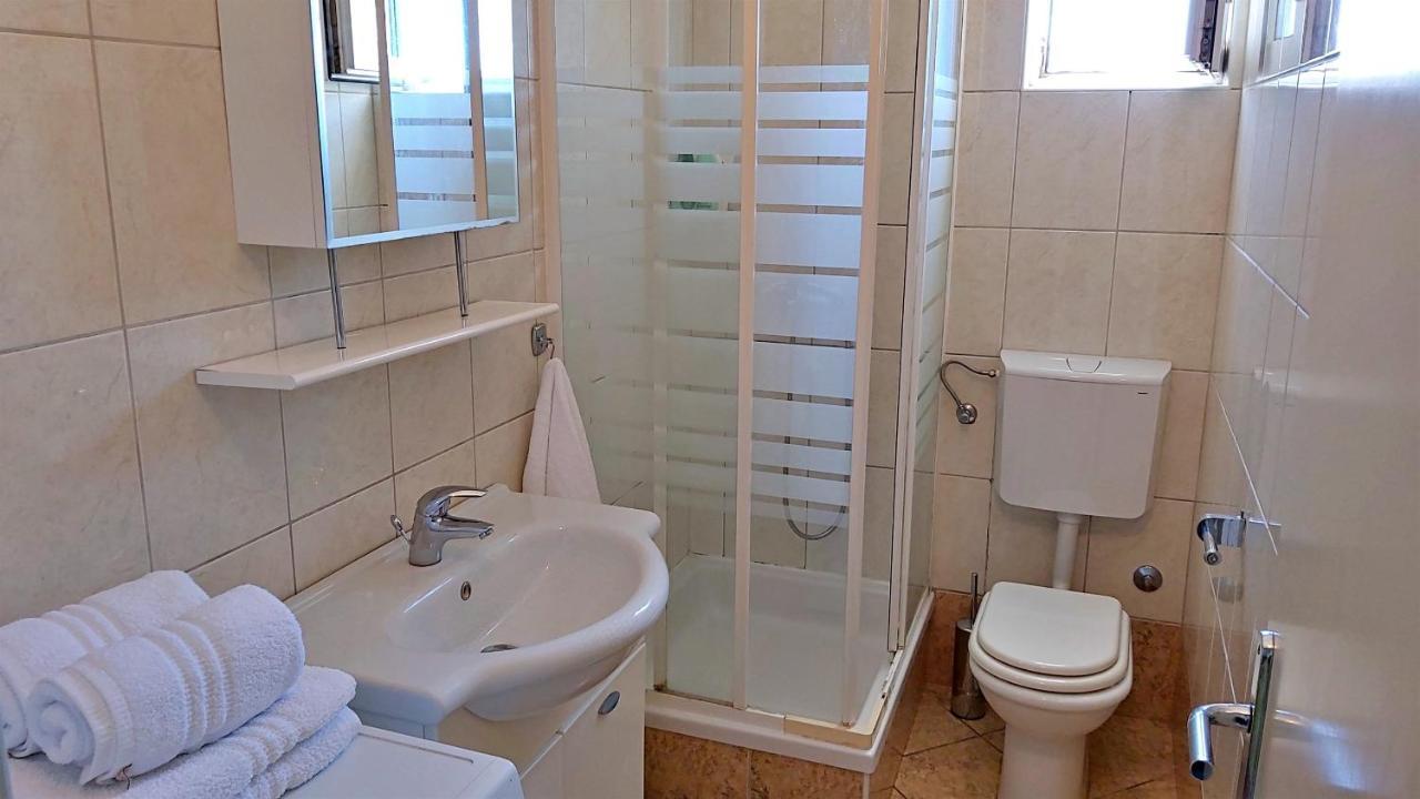 Apartments Nemira Omiš Dış mekan fotoğraf