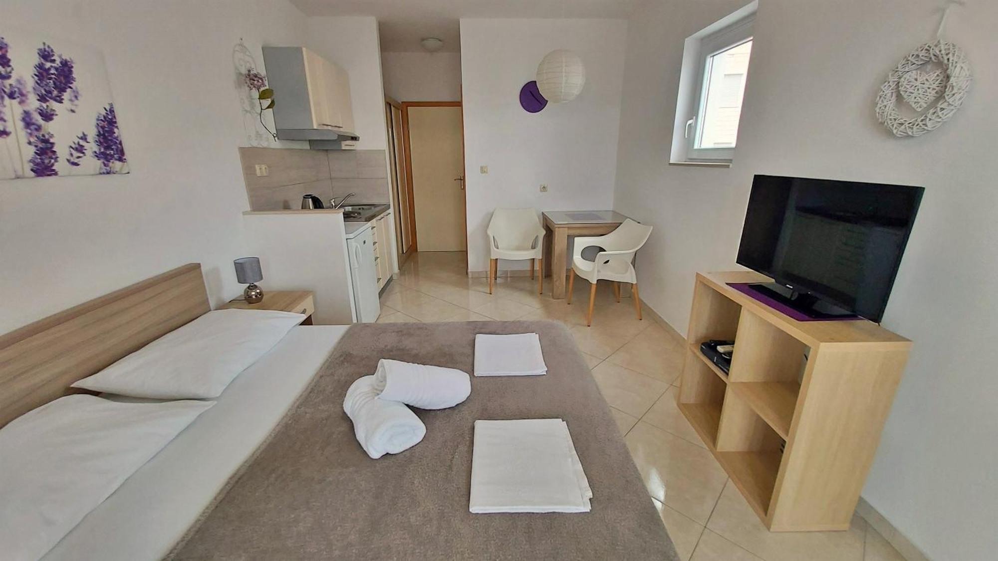 Apartments Nemira Omiš Oda fotoğraf