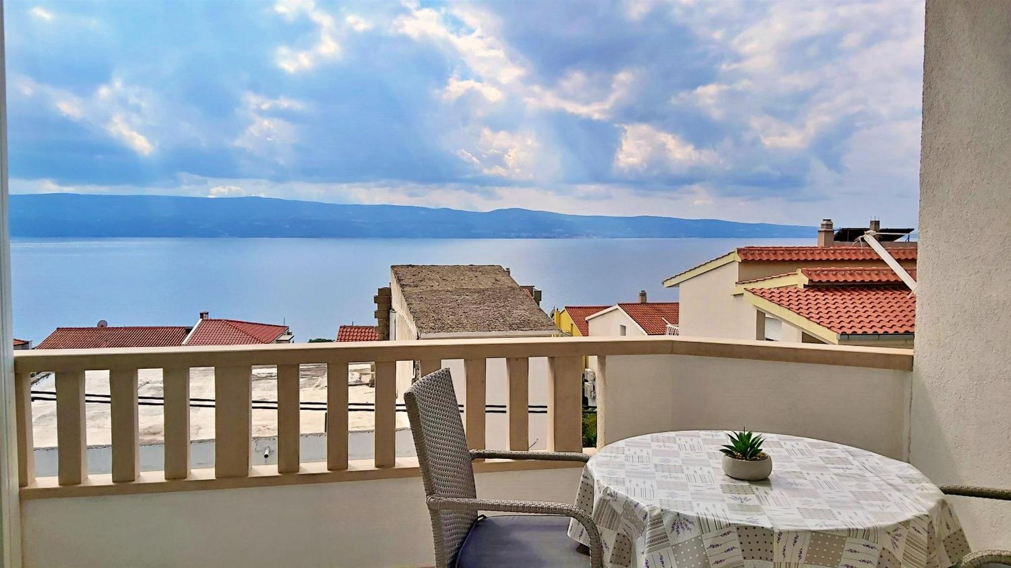 Apartments Nemira Omiš Oda fotoğraf