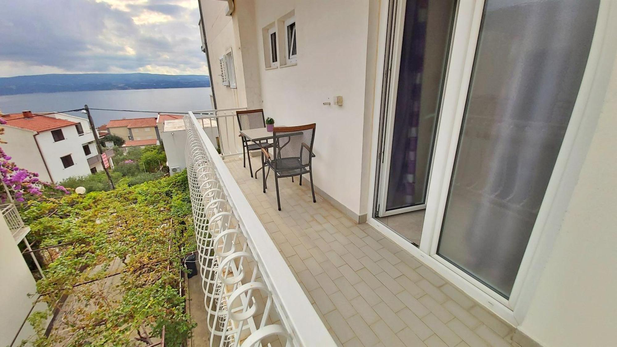 Apartments Nemira Omiš Oda fotoğraf