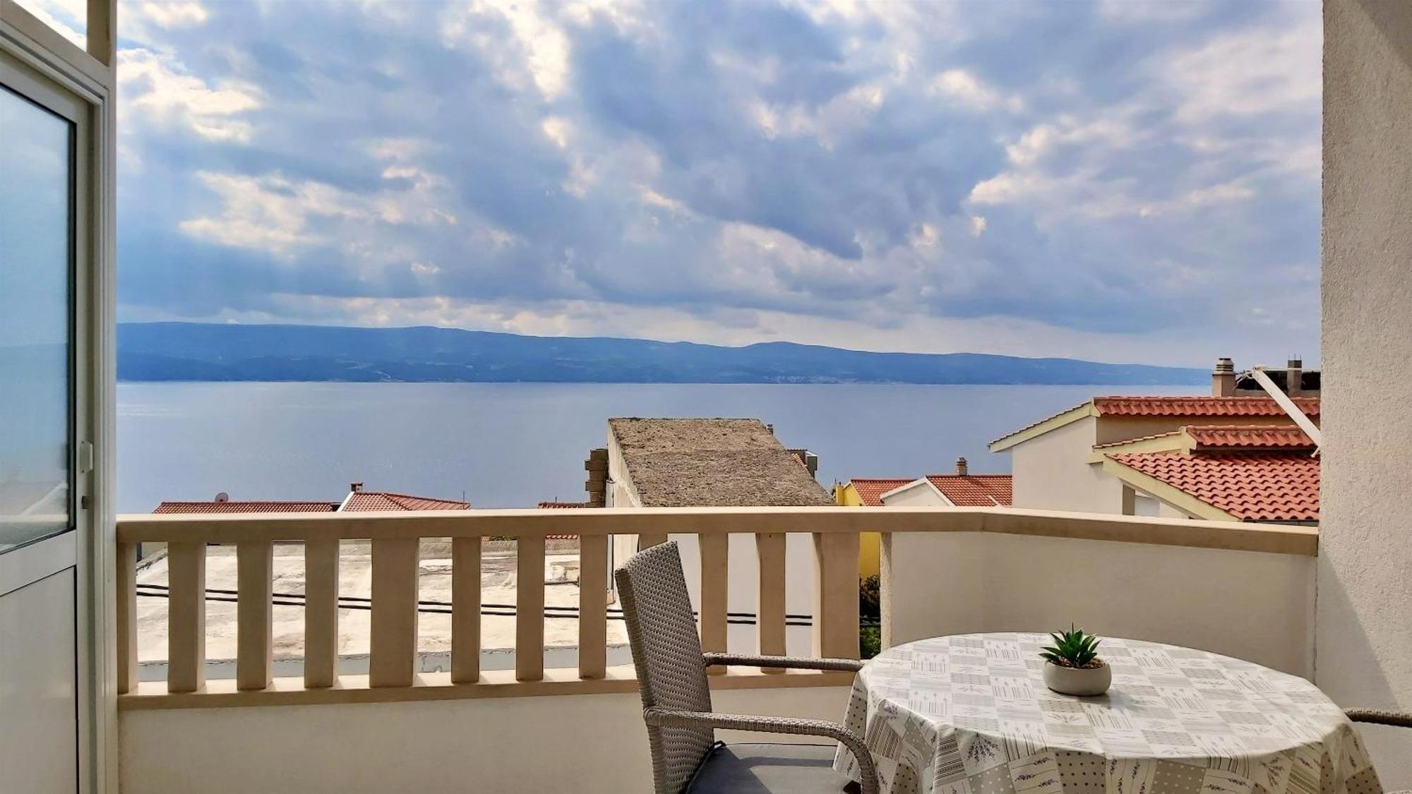 Apartments Nemira Omiš Oda fotoğraf